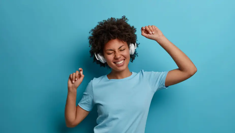 blue trustworthy person jamming to music